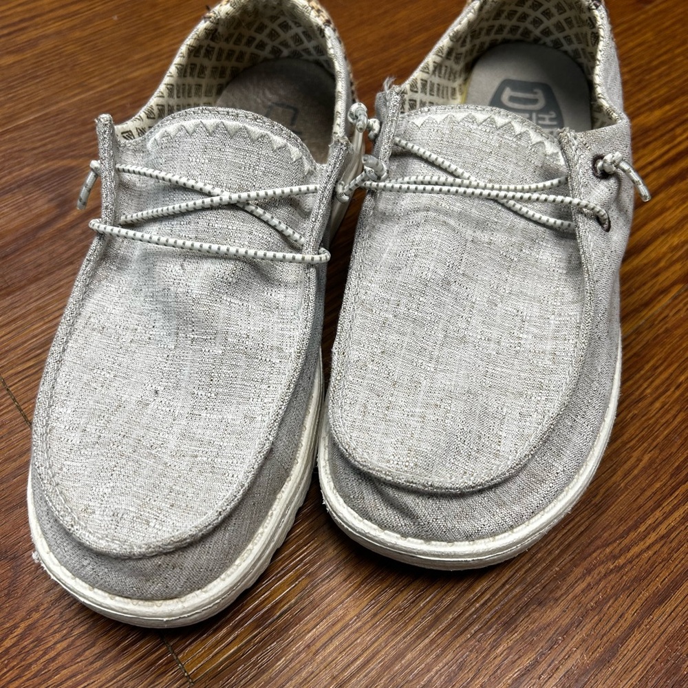 Hey Dude Women’s Beige Loafers